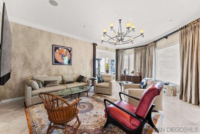 7157 Fay Ave, La Jolla, CA 92037