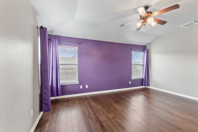 204 Hale Irwin DR, Round Rock, TX 78664