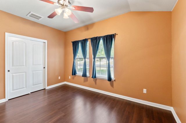 204 Hale Irwin DR, Round Rock, TX 78664