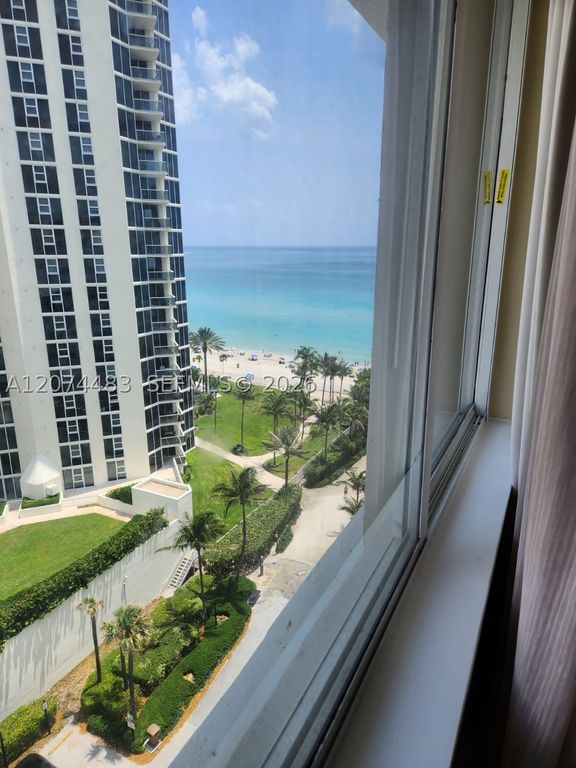 19201 Collins Ave 1028, Sunny Isles Beach, FL 33160