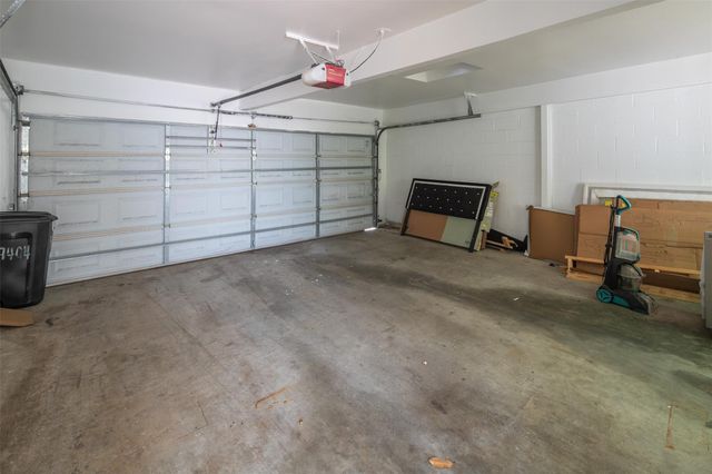 9404 Denbury Way, Houston, TX 77025