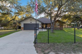 2450 Grandview, Canyon Lake, TX 78133