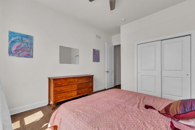 628 Pine Circle, Ann Arbor, MI 48105