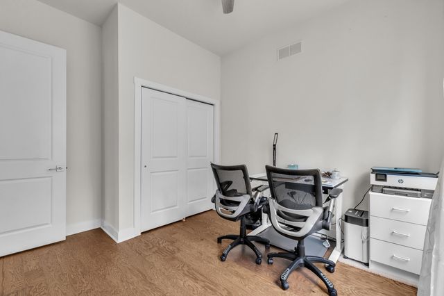 628 Pine Circle, Ann Arbor, MI 48105