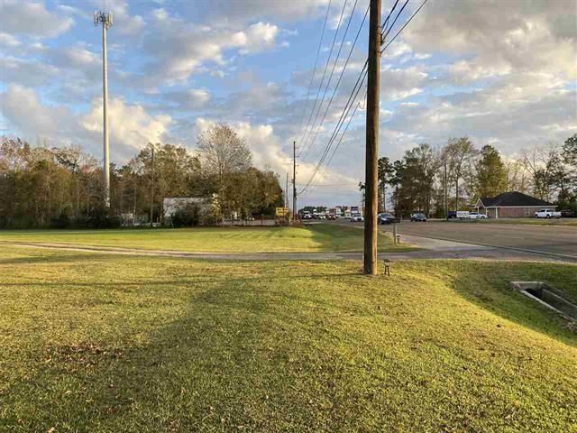 322 N Lhs Drive, Lumberton, TX 77657