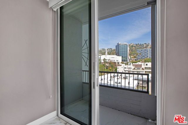 1100 Alta Loma Road 1103, West Hollywood, CA 90069