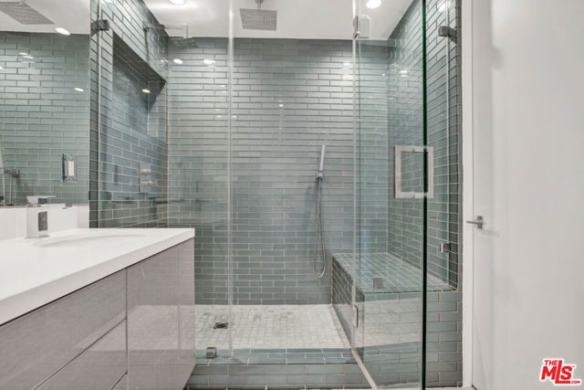 1100 Alta Loma Road 1103, West Hollywood, CA 90069