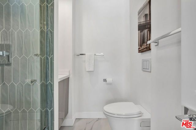1100 Alta Loma Road 1103, West Hollywood, CA 90069