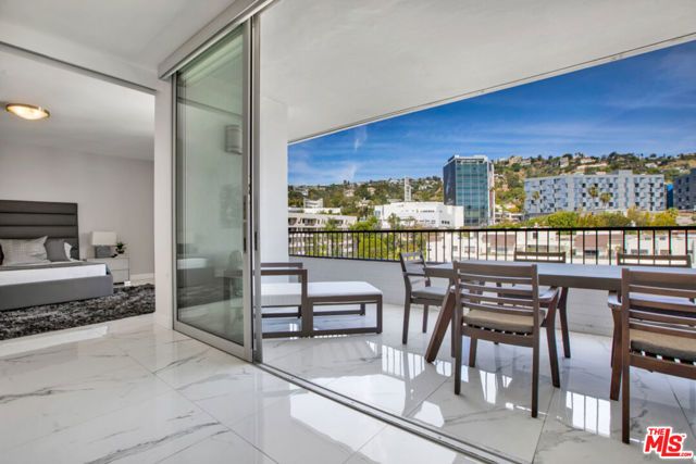 1100 Alta Loma Road 1103, West Hollywood, CA 90069