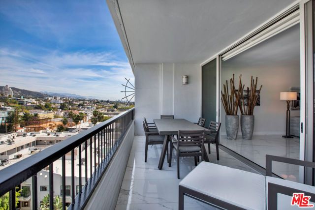1100 Alta Loma Road 1103, West Hollywood, CA 90069