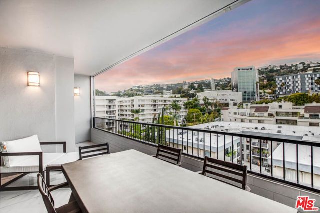 1100 Alta Loma Road 1103, West Hollywood, CA 90069
