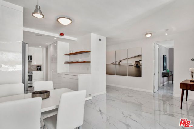 1100 Alta Loma Road 1103, West Hollywood, CA 90069