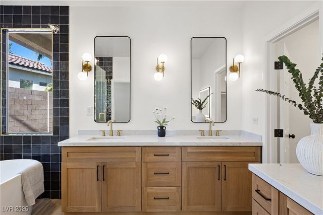 4493 Rometta Avenue, Las Vegas, NV 89141