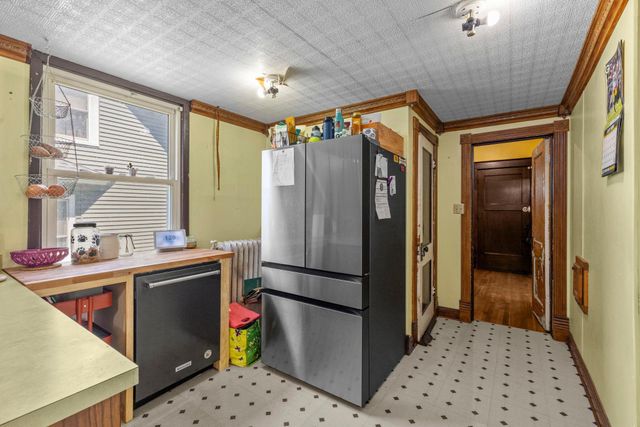 553 Manomin Avenue, Saint Paul, MN 55107