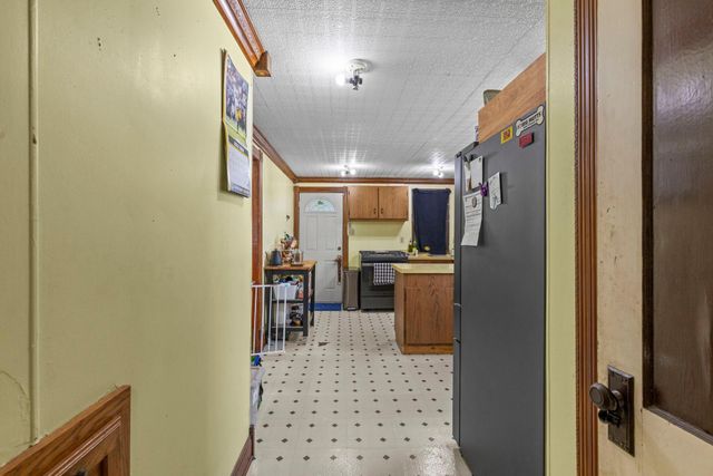 553 Manomin Avenue, Saint Paul, MN 55107