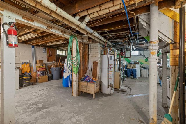 553 Manomin Avenue, Saint Paul, MN 55107