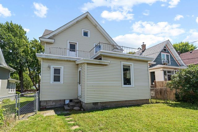 553 Manomin Avenue, Saint Paul, MN 55107