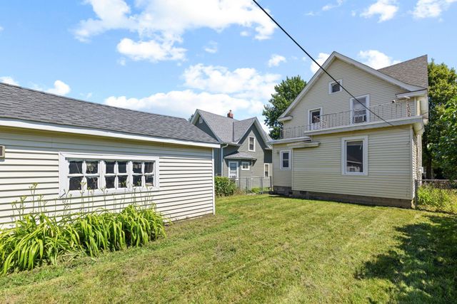 553 Manomin Avenue, Saint Paul, MN 55107