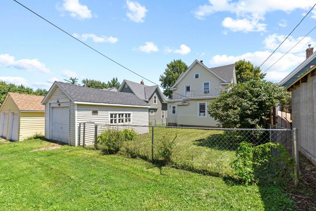 553 Manomin Avenue, Saint Paul, MN 55107