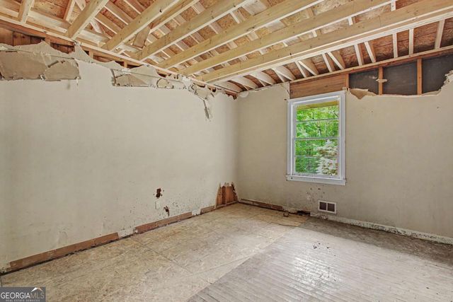 6263 Dodgen Road SW, Mableton, GA 30126