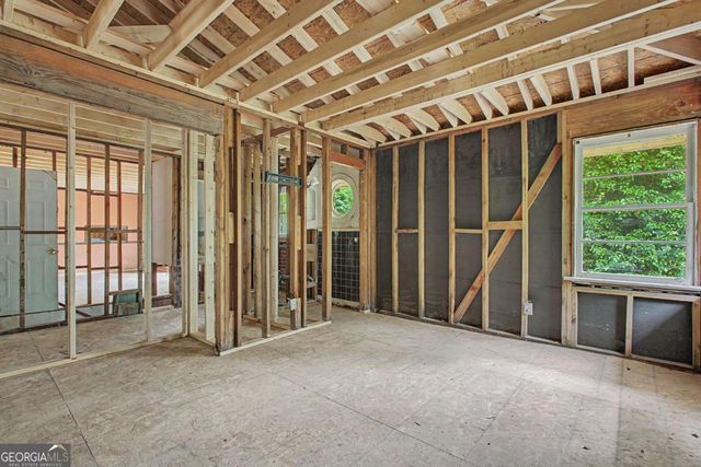 6263 Dodgen Road SW, Mableton, GA 30126