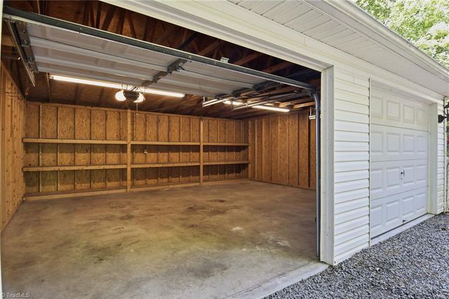 318 Kepley Craver Avenue, Lexington, NC 27295