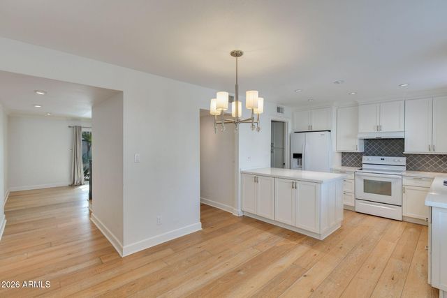 4099 E CAMPBELL Avenue, Phoenix, AZ 85018