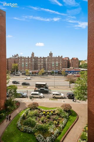 11045 Queens Blvd Apt 501, New York City, NY 11375
