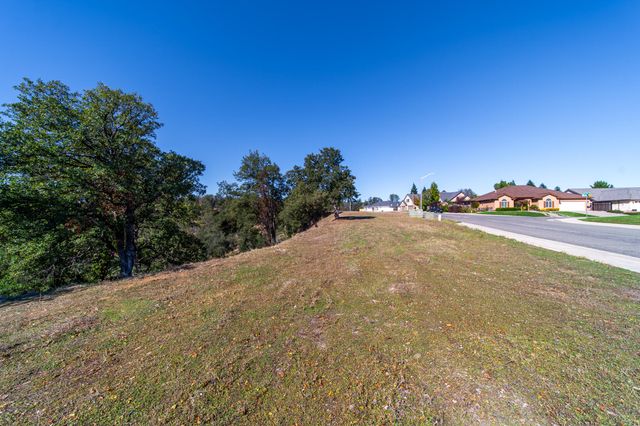 4165 Sunglow Drive, Redding, CA 96001