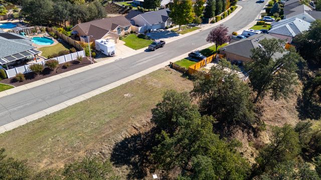 4165 Sunglow Drive, Redding, CA 96001