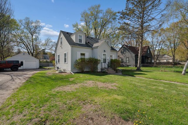 5631 Bryant Avenue N, Brooklyn Center, MN 55430