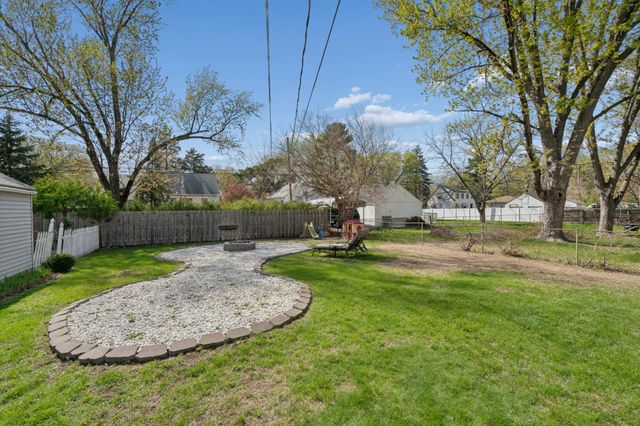 5631 Bryant Avenue N, Brooklyn Center, MN 55430