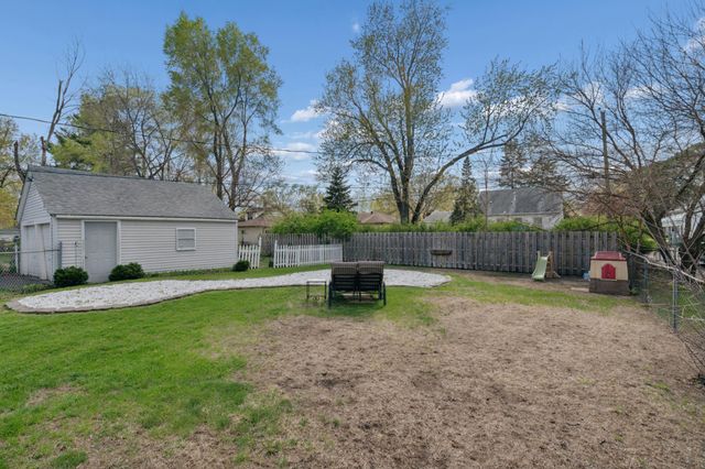 5631 Bryant Avenue N, Brooklyn Center, MN 55430