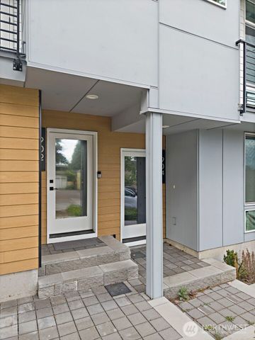 902 N 86th Street, Seattle, WA 98103