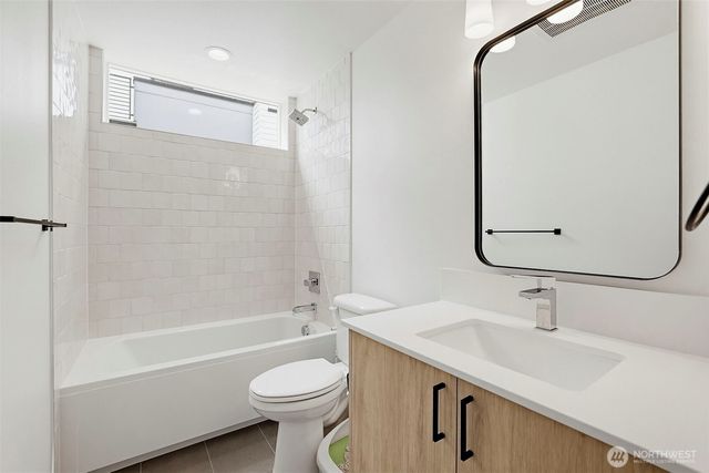 902 N 86th Street, Seattle, WA 98103