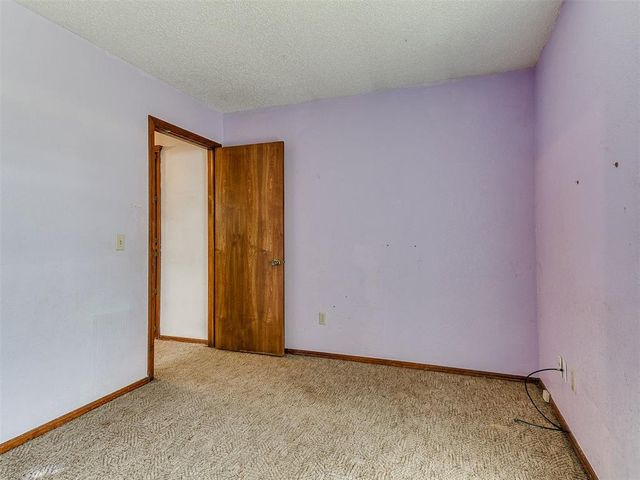 904 SE 15th Street, Moore, OK 73160