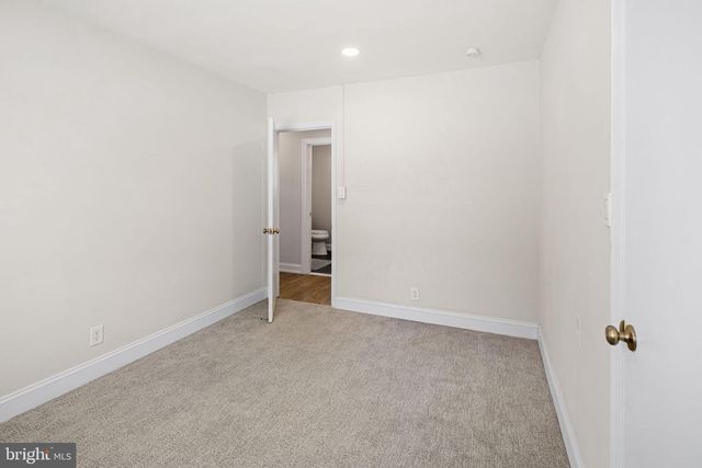 910 EDANN RD, Oreland, PA 19075