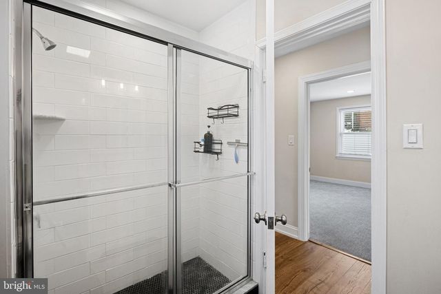 910 EDANN RD, Oreland, PA 19075