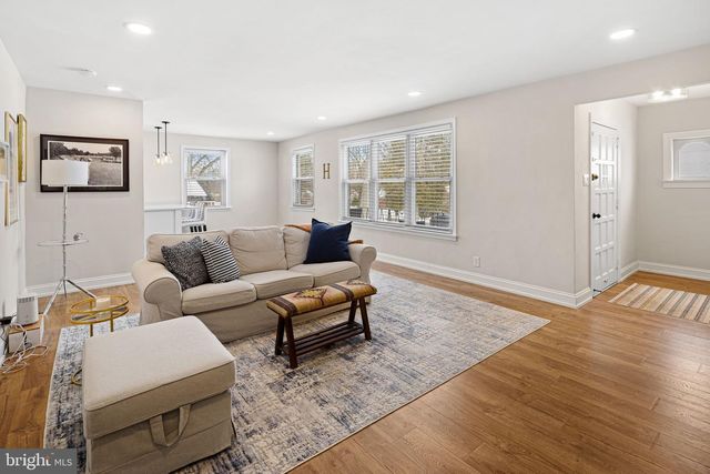 910 EDANN RD, Oreland, PA 19075