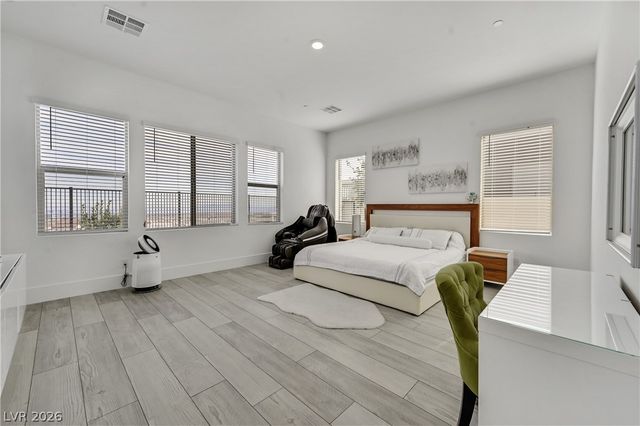 472 Sand Dune Arch Street, Las Vegas, NV 89138