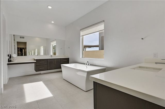 472 Sand Dune Arch Street, Las Vegas, NV 89138