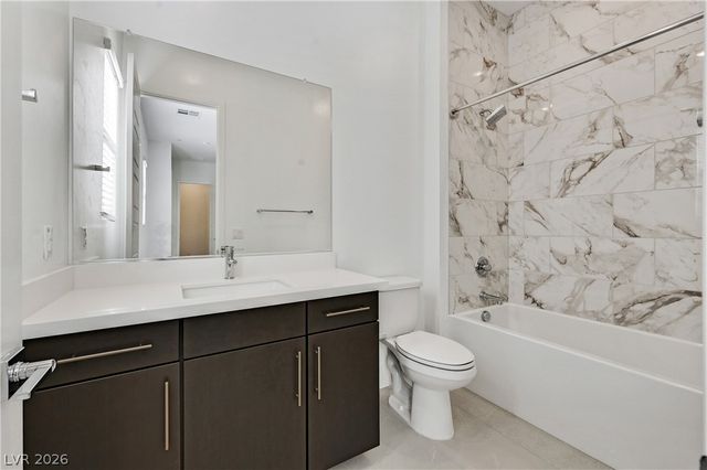 472 Sand Dune Arch Street, Las Vegas, NV 89138