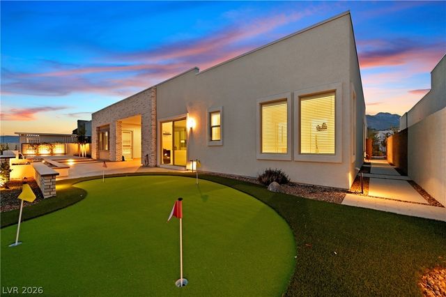 472 Sand Dune Arch Street, Las Vegas, NV 89138
