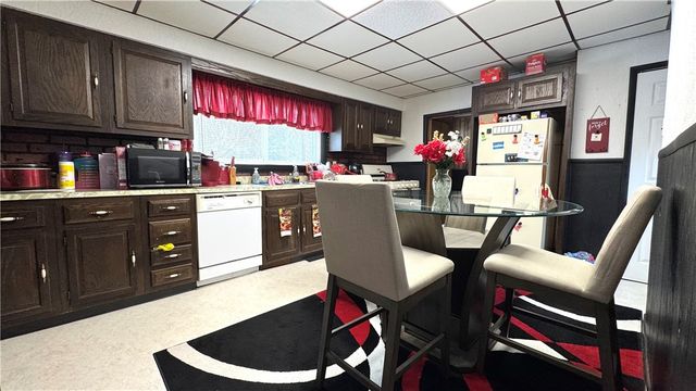 1212 Finch St, New Castle, PA 16101