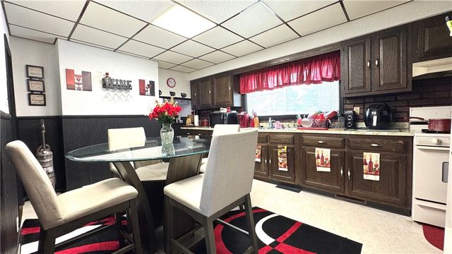 1212 Finch St, New Castle, PA 16101