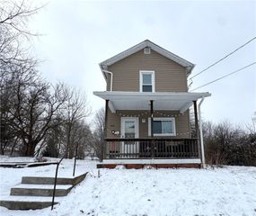 1212 Finch St, New Castle, PA 16101