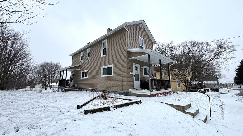 Image 11 of property listing at 1212 Finch St, New Castle, PA 16101