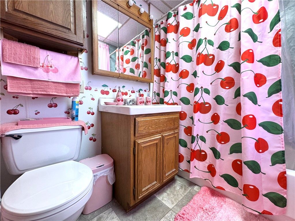 Image 9 of property listing at 1212 Finch St, New Castle, PA 16101