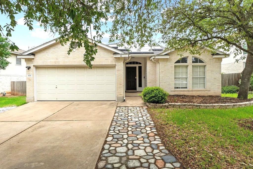 906 Mammoth CT, Round Rock, TX 78681