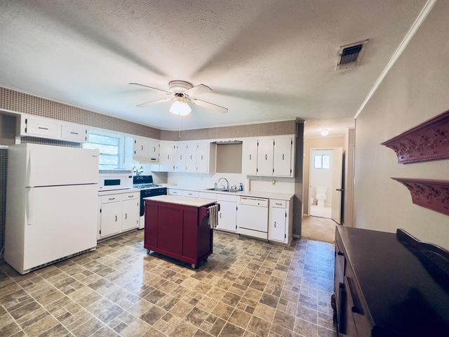 230 Scenic Loop, Hawkins, TX 75765